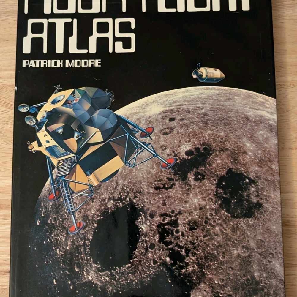 Moon Flight Atlas by Patrick Moore